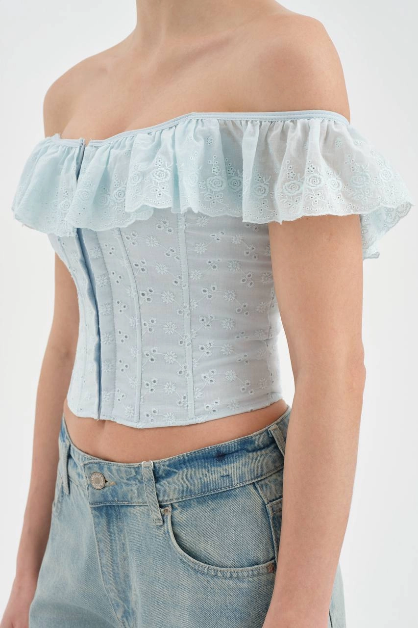 Fırfırlı Kayık Yaka Dantel Crop - Resim 7