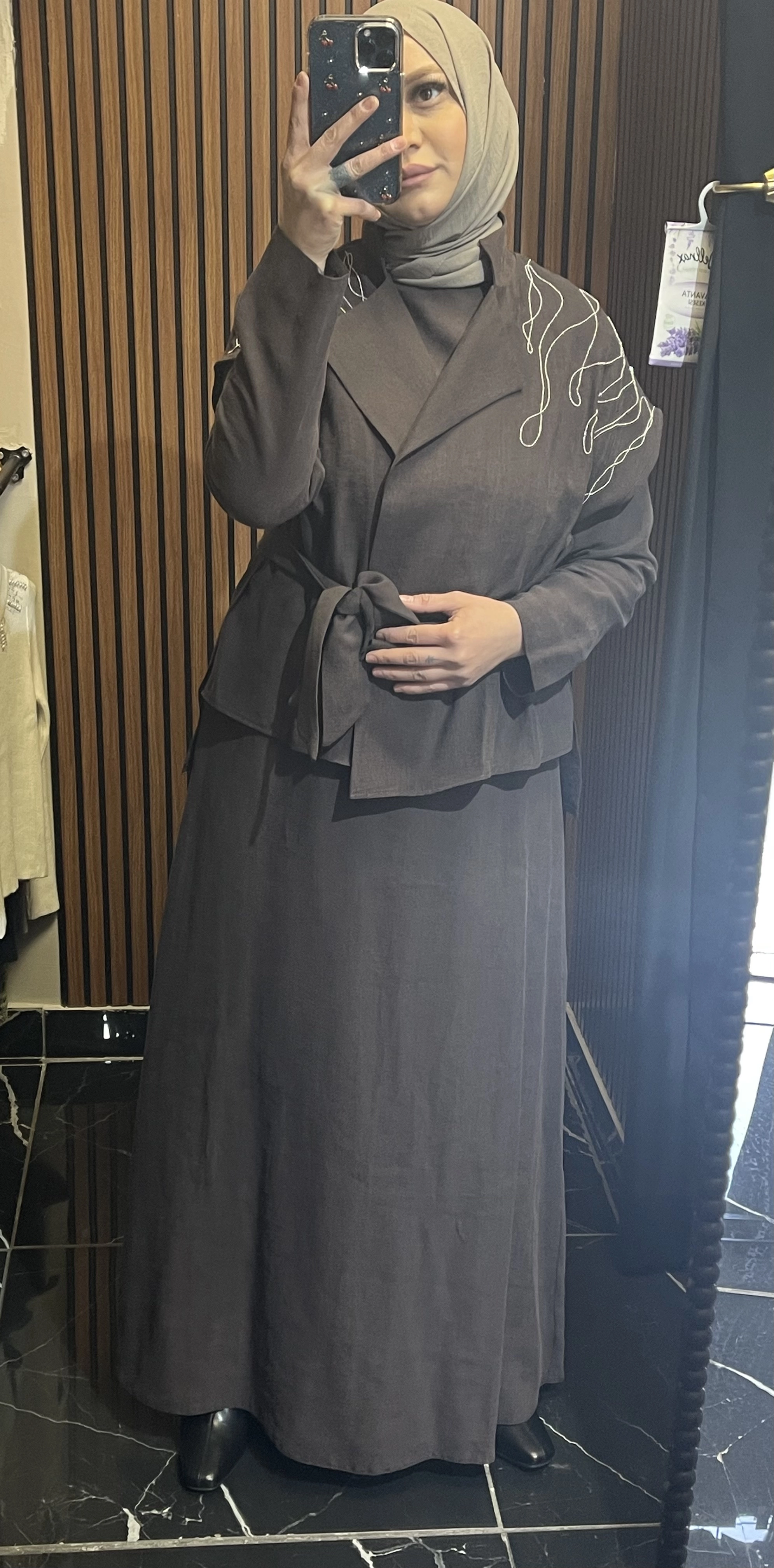 Jupe Omuzları İşlemeli Yelekli Elbise - Resim 4