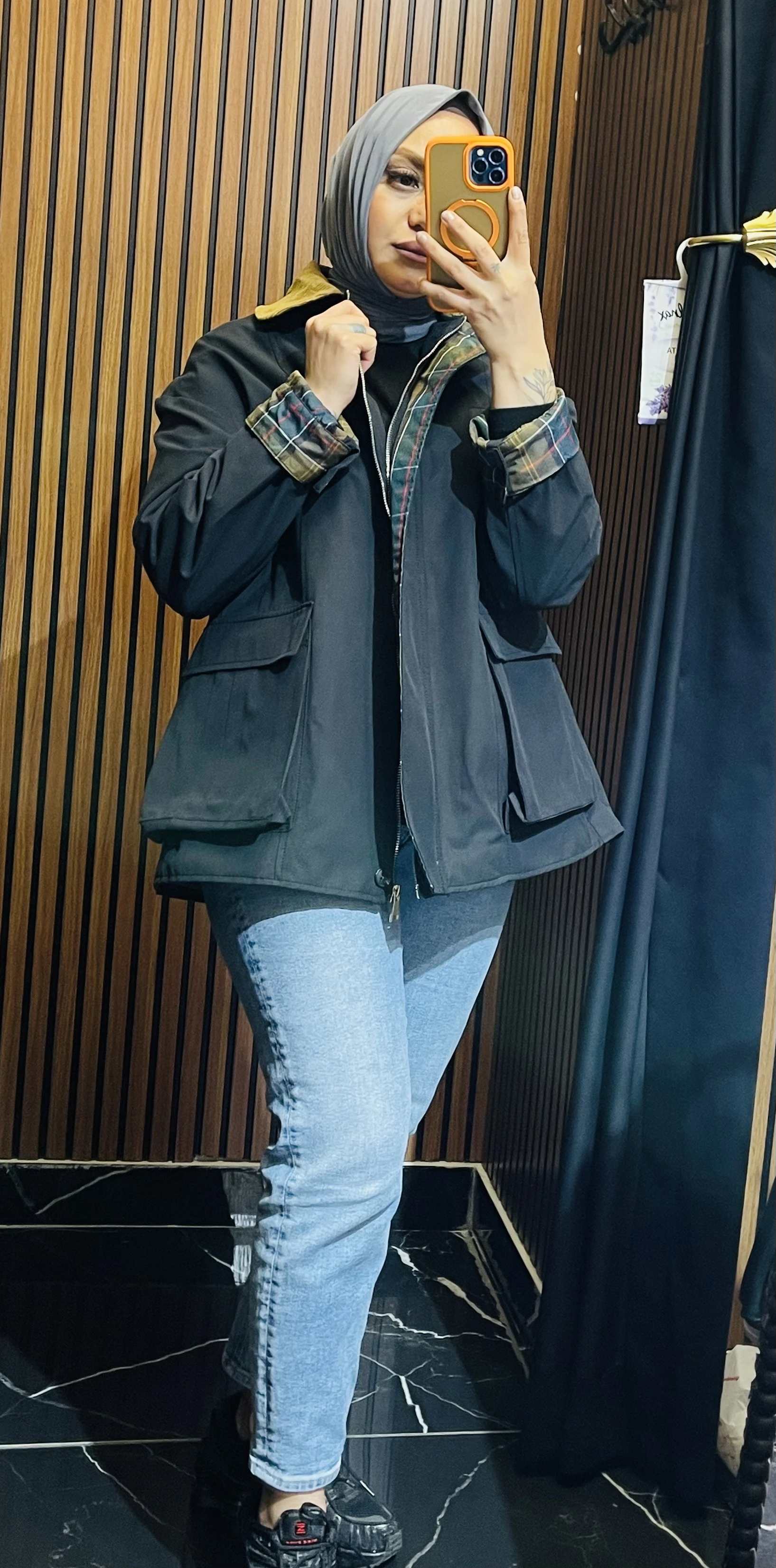 Barbour Kadife Yaka Ekoseli Ceket - Resim 3