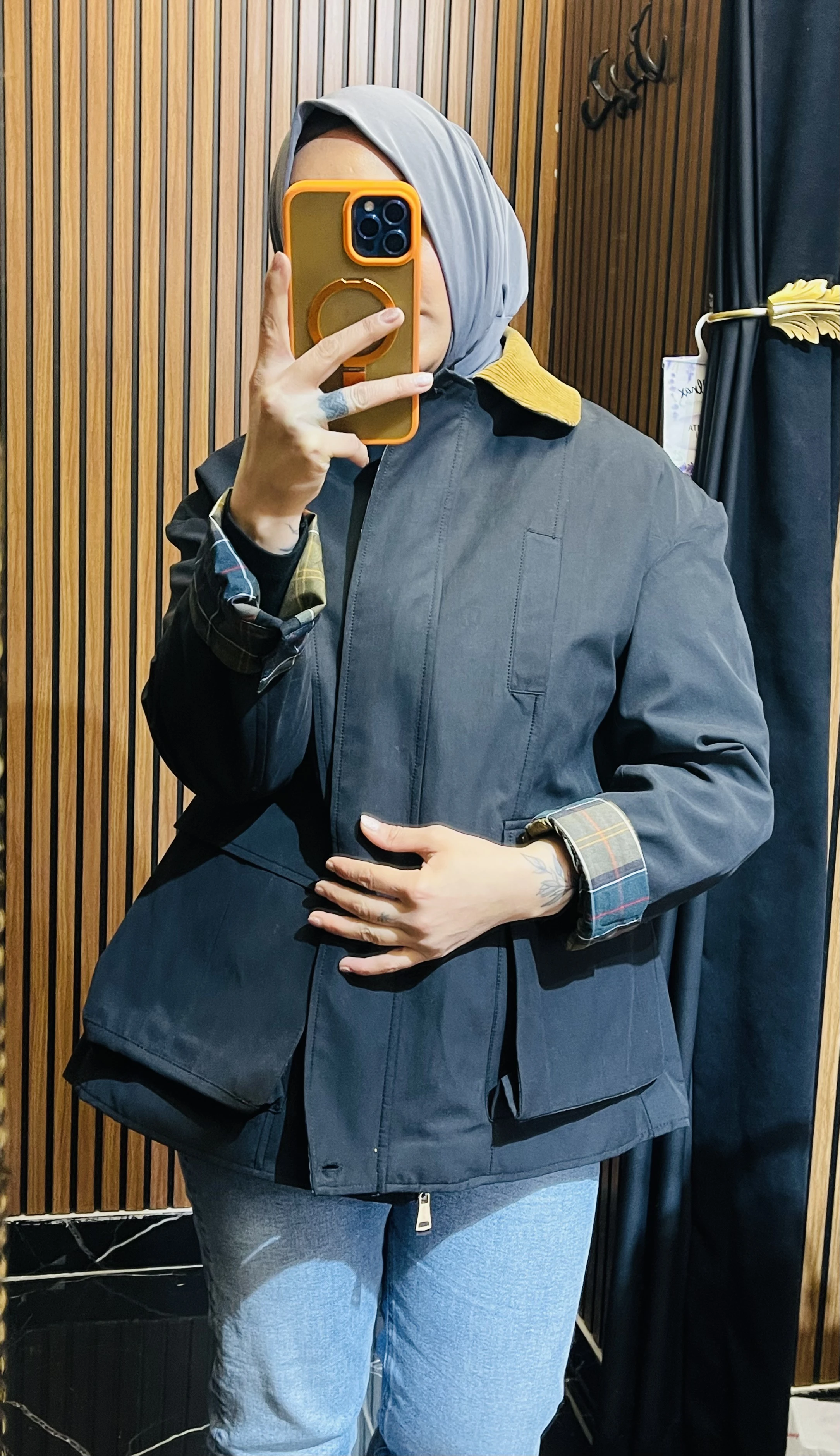 Barbour Kadife Yaka Ekoseli Ceket - Resim 8