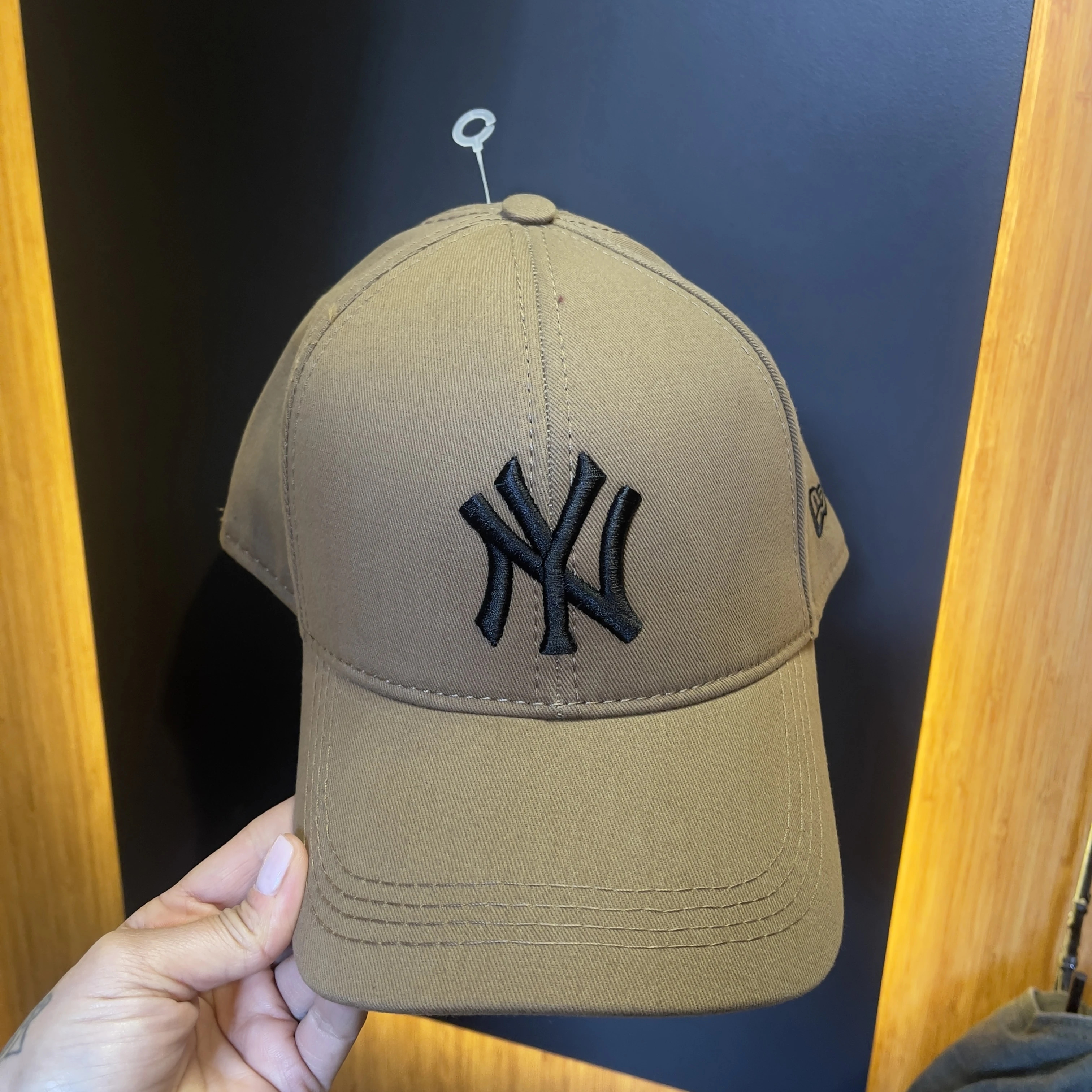 New Era Şapka - Resim 6