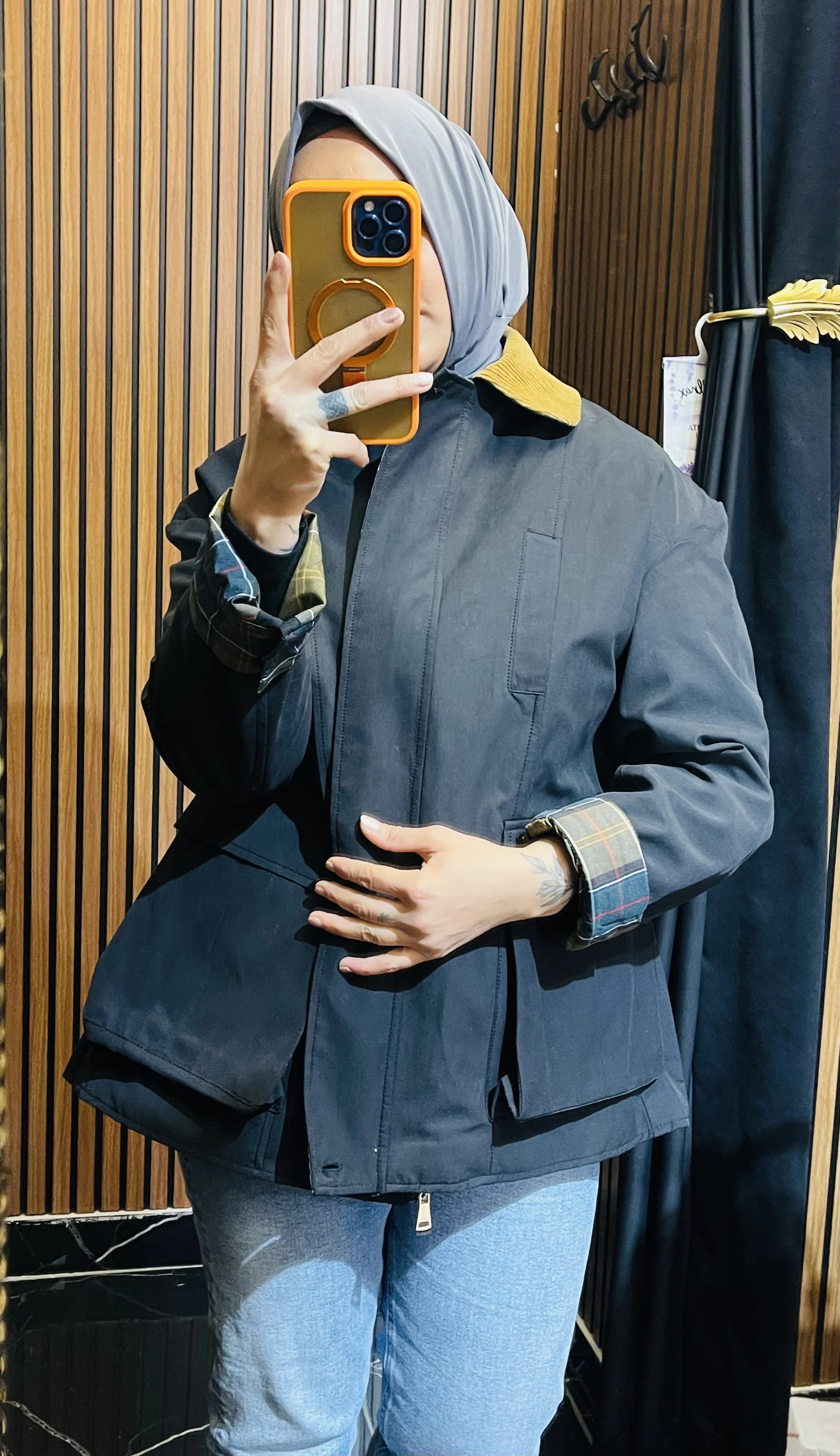 Barbour Kadife Yaka Trençkot - Resim 4